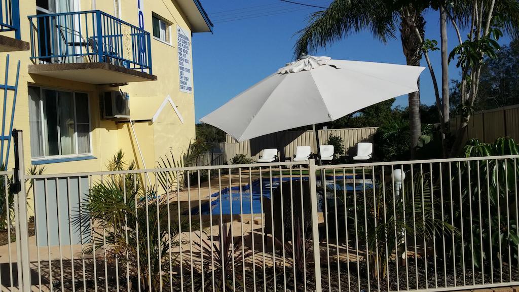 Harrington Village Motel Manning Point Exterior photo