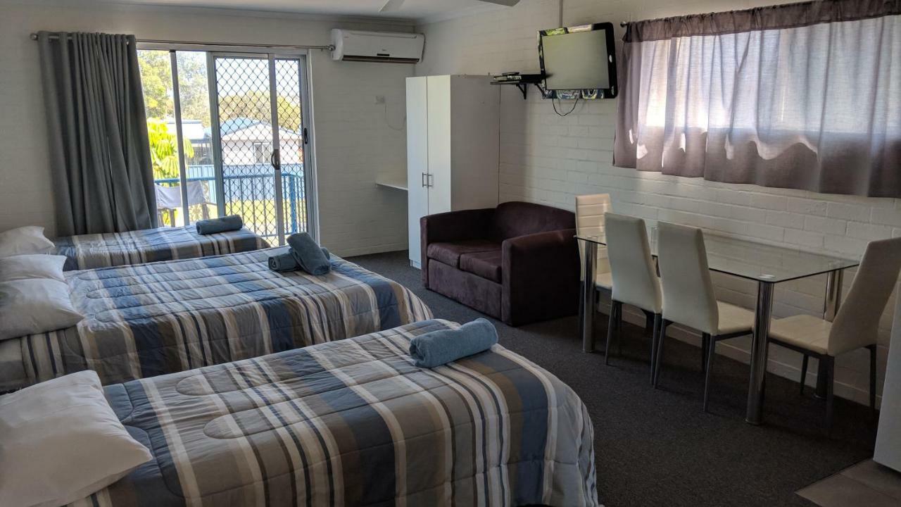 Harrington Village Motel Manning Point Exterior photo